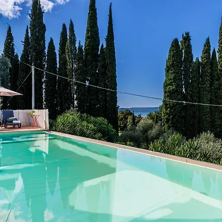 Exclusive Garda With Panoramic Pool & Parking Апартаменты Паи