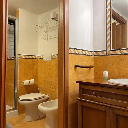 Exclusive Garda With Panoramic Pool & Parking