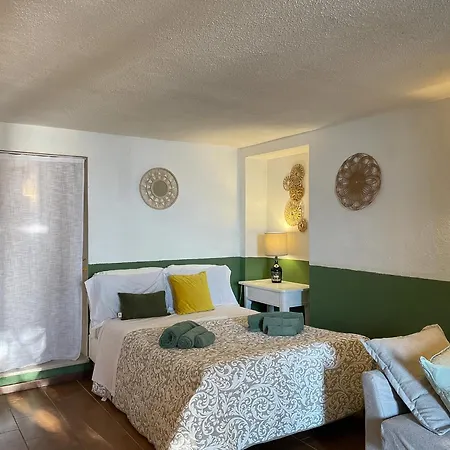 Exclusive Garda With Panoramic Pool & Parking Паи