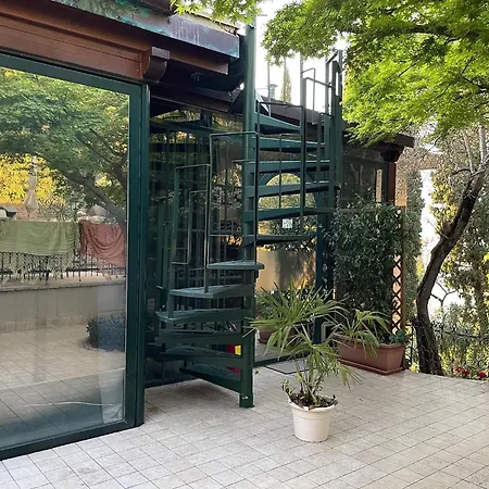 Exclusive Garda With Panoramic Pool & Parking Паи