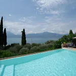 Apartment Exclusive Garda With Panoramic Pool & Parking *
