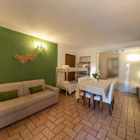 & Pool & Wellness Pool