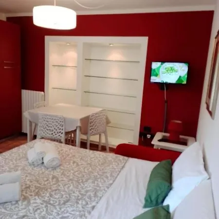 & Pool & Wellness Pool *