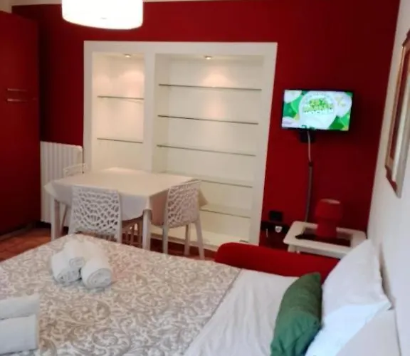 & Pool & Wellness Pool *