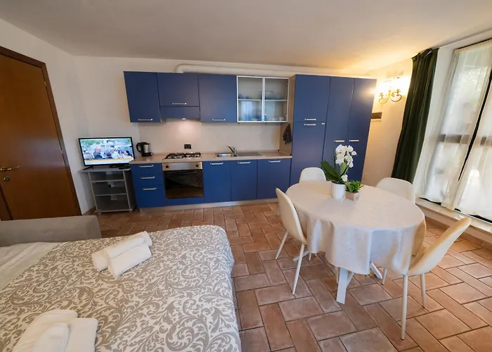 & Pool & Wellness Pool *