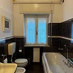 Exclusive Lake Garda Apartments With Panoramic Pool & Parking Apartament