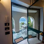 Διαμέρισμα Exclusive Garda With Panoramic Pool & Parking
