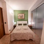 Exclusive Garda With Panoramic Pool & Parking *