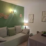 Exclusive Garda With Panoramic Pool & Parking *