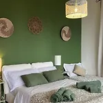 Exclusive Garda With Panoramic Pool & Parking Daire Pai