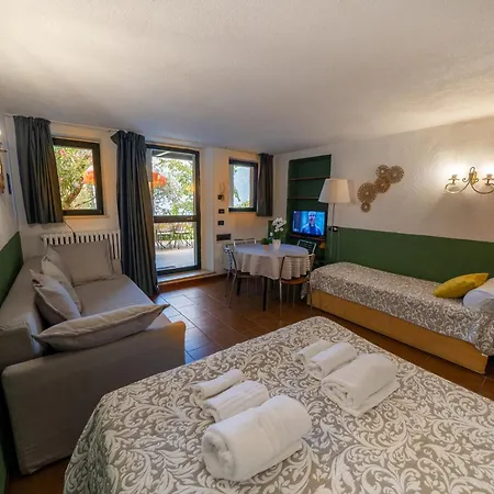 & Pool & Wellness Pool Паи