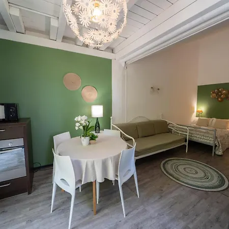 아파트 & Pool & Wellness Pool Pai