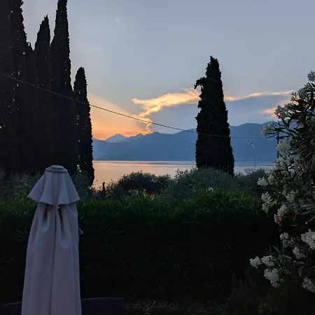 Exclusive Garda With Pool And View Apartamento Torri Del Benaco