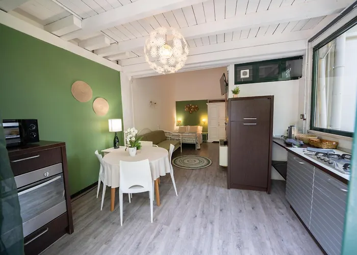 & Pool & Wellness Pool * Pai