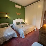 Apartman Exclusive Garda With Panoramic Pool & Parking