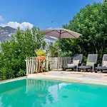 Exclusive Garda With Panoramic Pool & Parking Pai