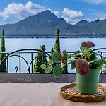 Exclusive Garda With Panoramic Pool & Parking * Pai